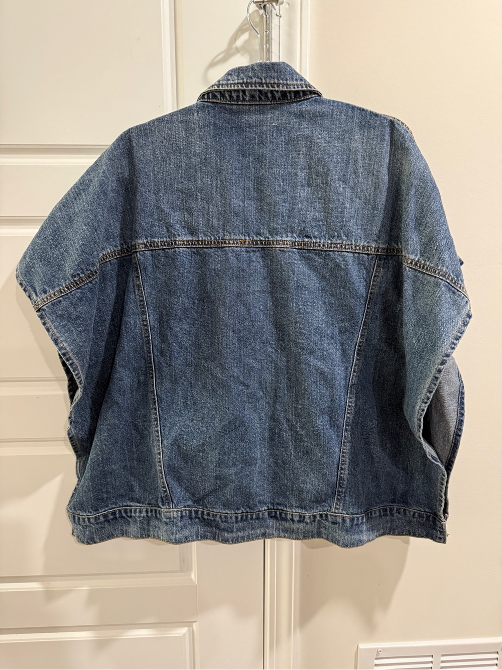 π€ Pistola Oversized Denim Vest β Cape Sleeve, One Size π€ - Picture 9 of 10
